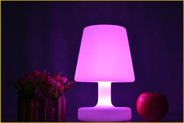 LAMPE DE TABLE À LED